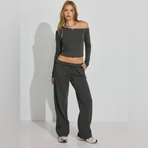 GARAGE “UltraFleece Straight Leg Sweatpants”, size medium/forged iron grey